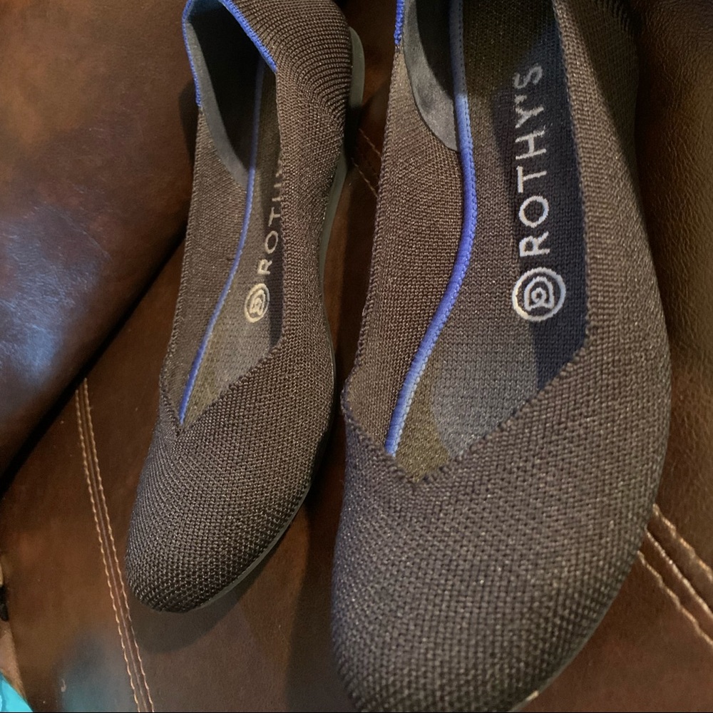 Rothy’s size 6, black rounded toe flats